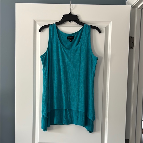 Vince Camuto Tops - Vince Camuto Blue Asymmetrical Sleeveless Tank Top